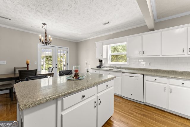 2003 W Currahee Street, Toccoa, GA 30577