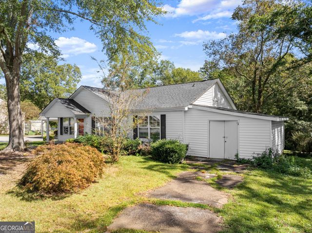 2003 W Currahee Street, Toccoa, GA 30577