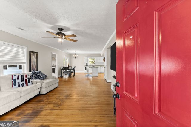 2003 W Currahee Street, Toccoa, GA 30577