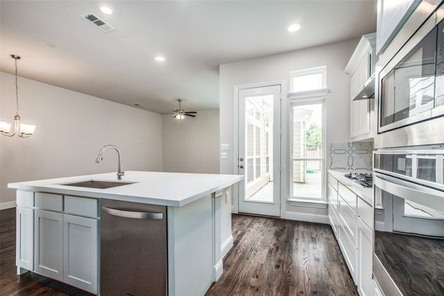 4944 Mckinney Hollow Drive, Mckinney, TX 75070