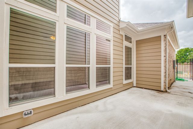 4944 Mckinney Hollow Drive, Mckinney, TX 75070