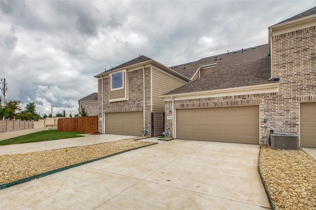 4944 Mckinney Hollow Drive, Mckinney, TX 75070