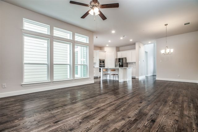 4944 Mckinney Hollow Drive, Mckinney, TX 75070