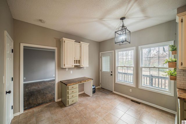 4010 Clinton Rd., Paducah, KY 42001