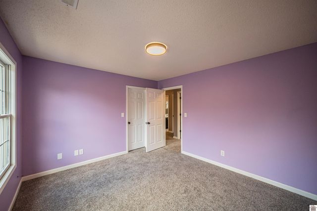 4010 Clinton Rd., Paducah, KY 42001