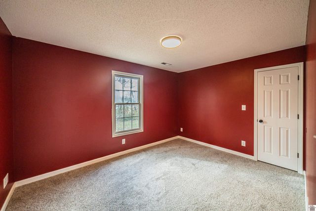 4010 Clinton Rd., Paducah, KY 42001