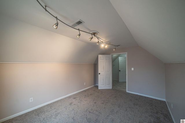 4010 Clinton Rd., Paducah, KY 42001