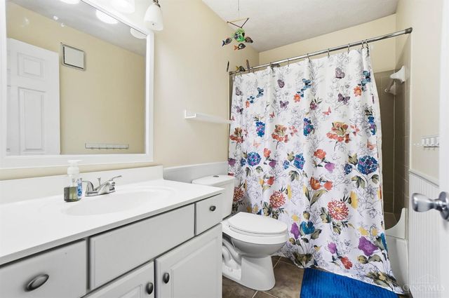 6831 Old Station Road, West Chester, OH 45069