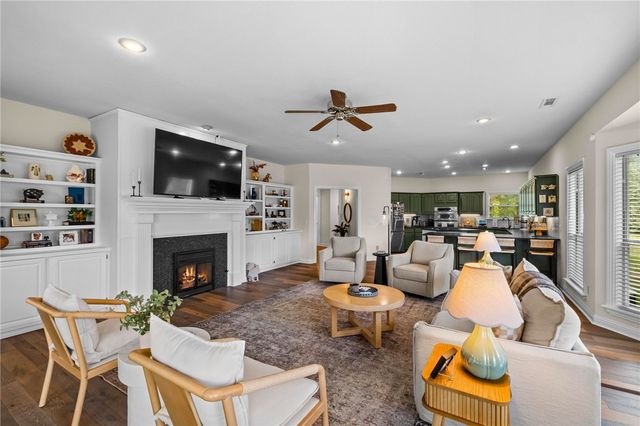 4890 Butterfield Coach Road, Springdale, AR 72764