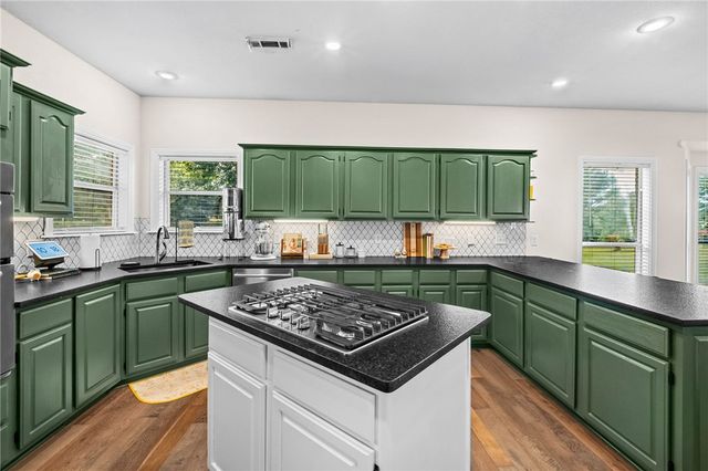 4890 Butterfield Coach Road, Springdale, AR 72764