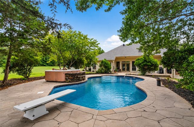 4890 Butterfield Coach Road, Springdale, AR 72764