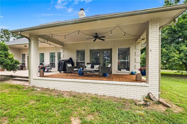 4890 Butterfield Coach Road, Springdale, AR 72764
