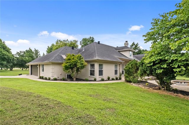 4890 Butterfield Coach Road, Springdale, AR 72764