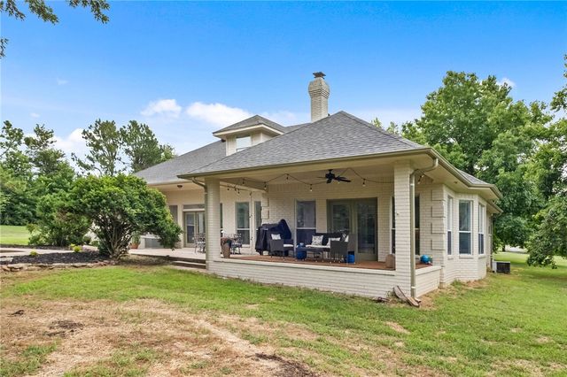 4890 Butterfield Coach Road, Springdale, AR 72764