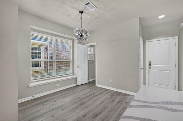 2536 Sarah Lane, Lewisville, TX 75056