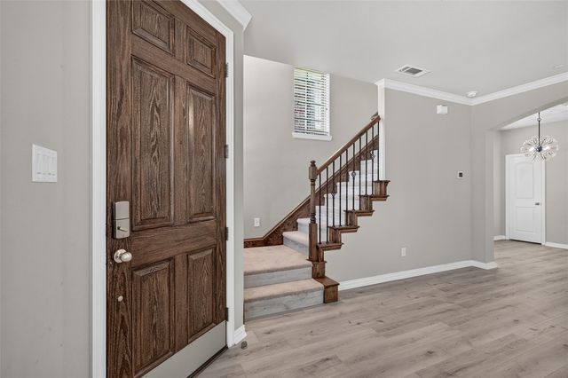 2536 Sarah Lane, Lewisville, TX 75056