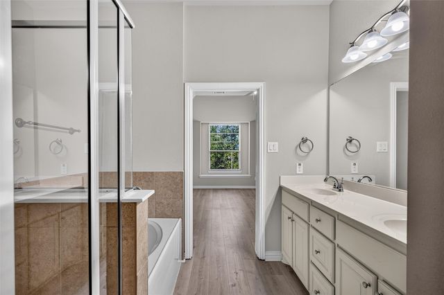 2536 Sarah Lane, Lewisville, TX 75056