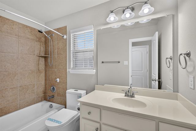 2536 Sarah Lane, Lewisville, TX 75056