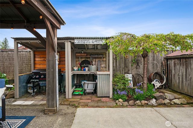 2232 Griffin Avenue, Enumclaw, WA 98022