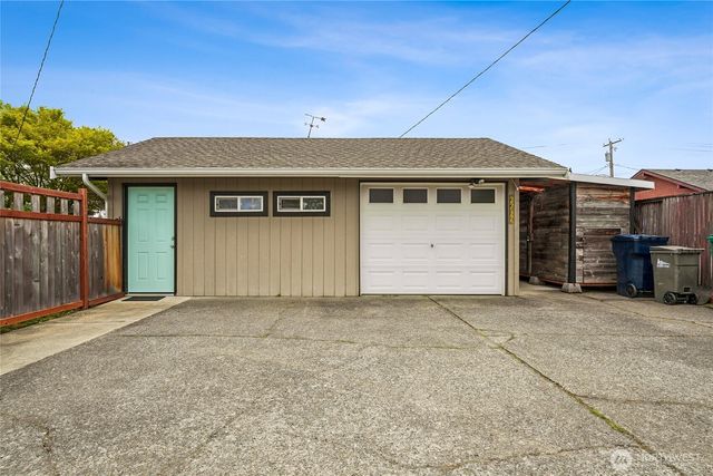 2232 Griffin Avenue, Enumclaw, WA 98022