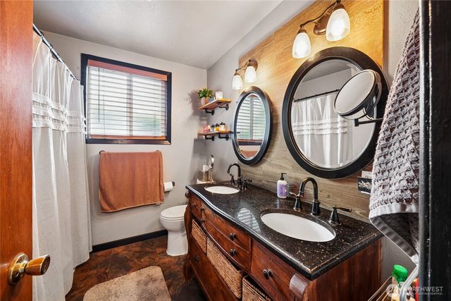 2232 Griffin Avenue, Enumclaw, WA 98022