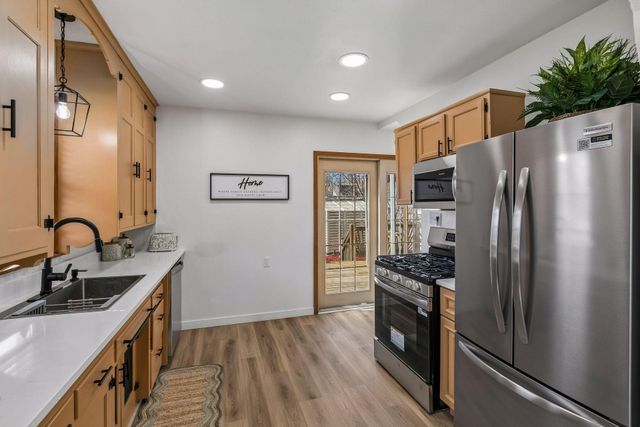 5301 Emerson Avenue N, Brooklyn Center, MN 55430