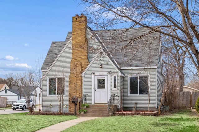 5301 Emerson Avenue N, Brooklyn Center, MN 55430