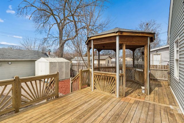 5301 Emerson Avenue N, Brooklyn Center, MN 55430