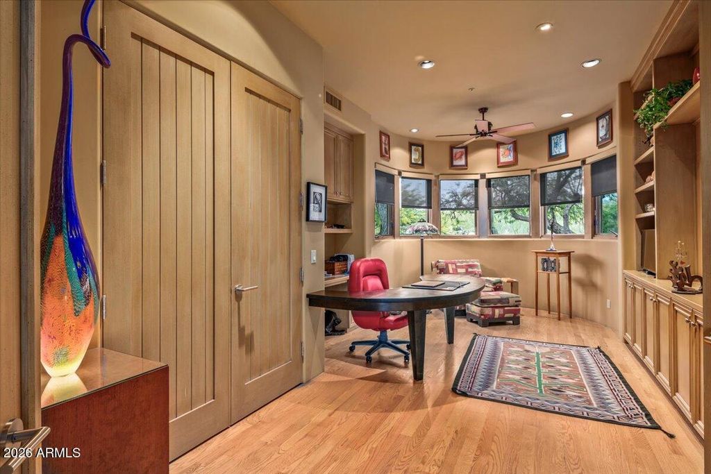 Image 33 of property listing at 40555 N 108TH Way, Scottsdale, AZ 85262