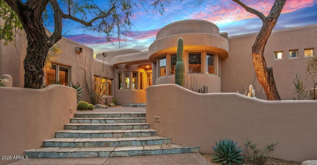 Image 7 of property listing at 40555 N 108TH Way, Scottsdale, AZ 85262