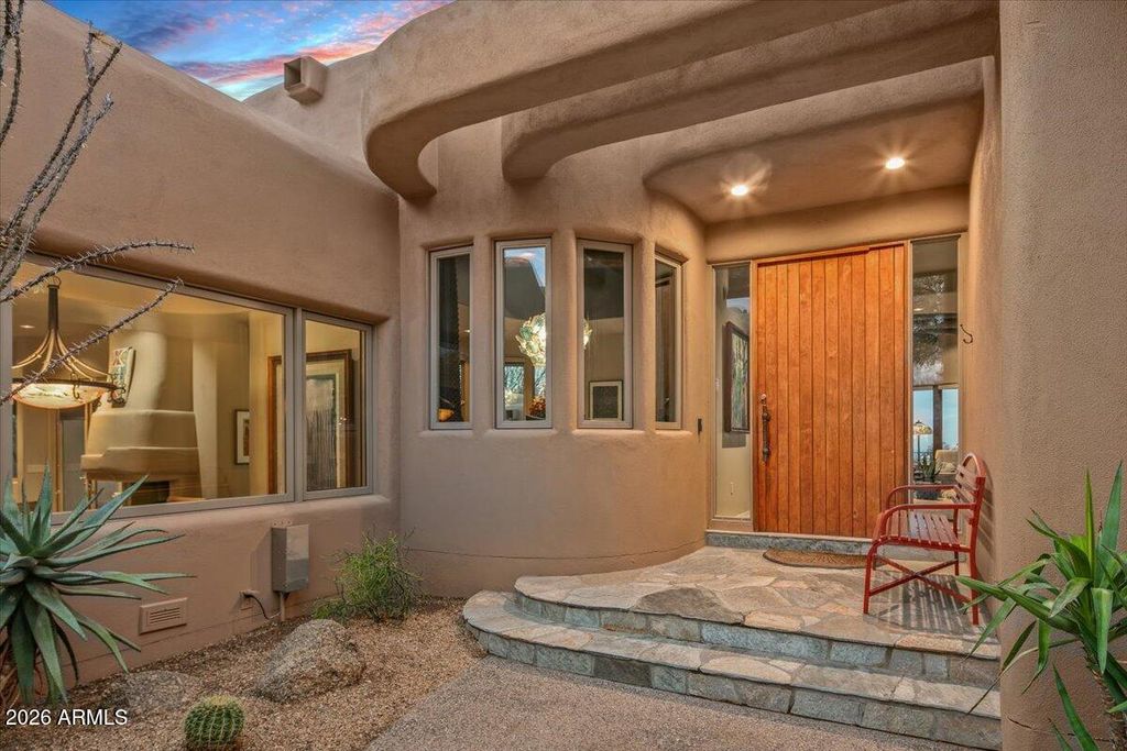 Image 8 of property listing at 40555 N 108TH Way, Scottsdale, AZ 85262