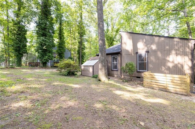 3211 Fox Chase Dr, Midlothian, VA 23112