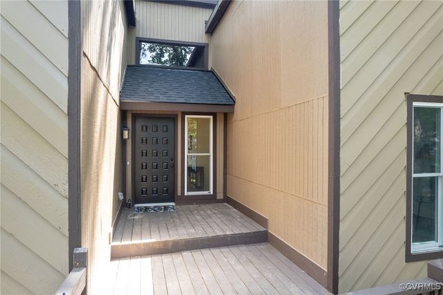 3211 Fox Chase Dr, Midlothian, VA 23112