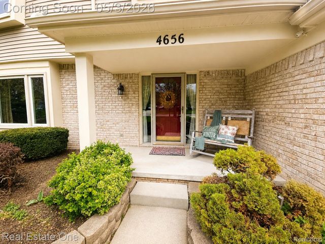 4656 Desert Bridge Court, Highland Charter Township, MI 48356