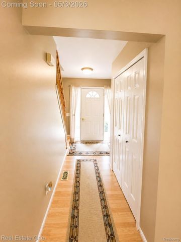 4656 Desert Bridge Court, Highland Charter Township, MI 48356