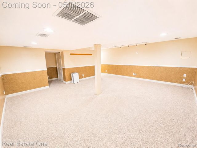4656 Desert Bridge Court, Highland Charter Township, MI 48356