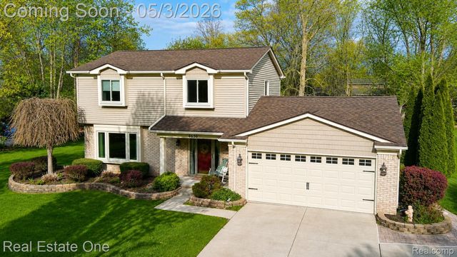 4656 Desert Bridge Court, Highland Charter Township, MI 48356