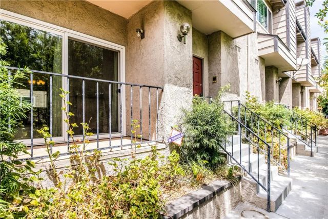 12416 Magnolia Boulevard 9, Valley Village, CA 91607