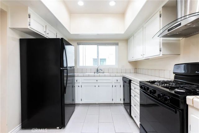 12416 Magnolia Boulevard 9, Valley Village, CA 91607