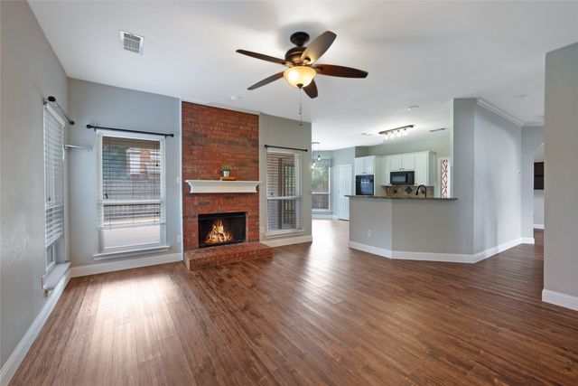 1803 Hunters Ridge Drive, Grapevine, TX 76051