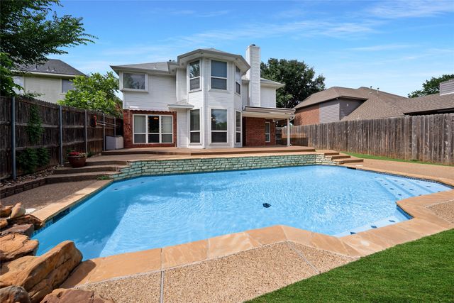 1803 Hunters Ridge Drive, Grapevine, TX 76051