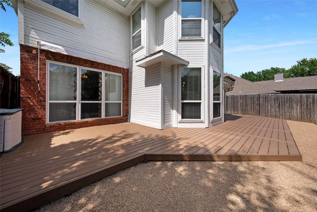 1803 Hunters Ridge Drive, Grapevine, TX 76051
