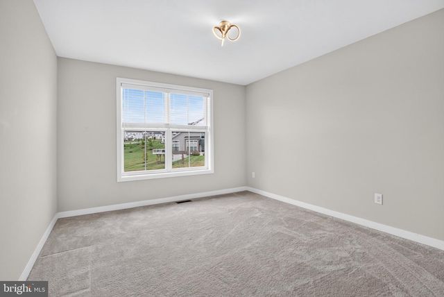 25 TAMARACK CIR, Norristown, PA 19403