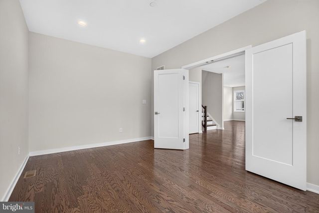 25 TAMARACK CIR, Norristown, PA 19403