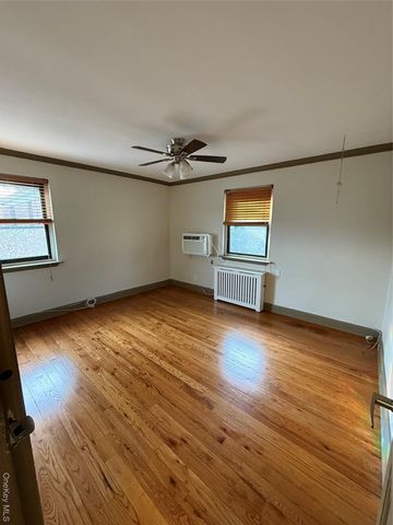 40 Terrace Circle 4C, Great Neck, NY 11021