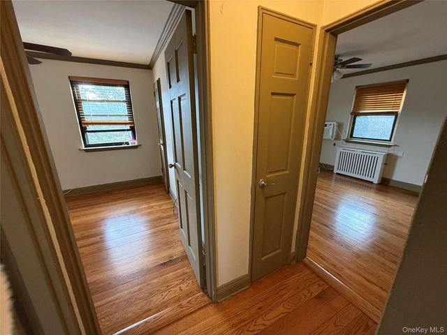 40 Terrace Circle 4C, Great Neck, NY 11021