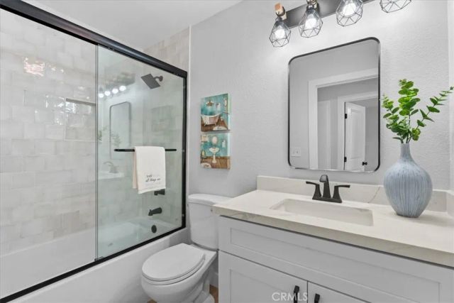 4250 Dowitcher, Oceanside, CA 92057