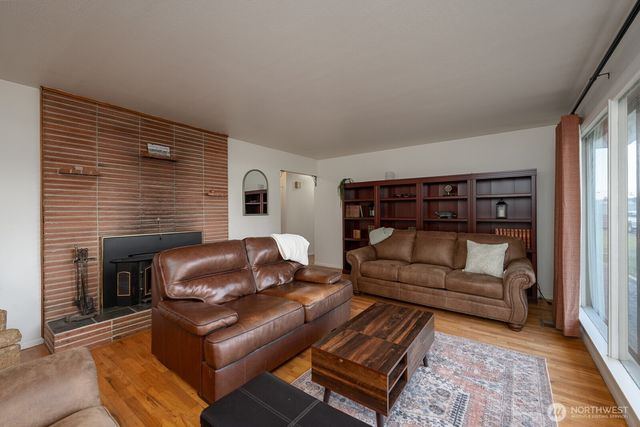 1609 W Lakeside Drive, Moses Lake, WA 98837