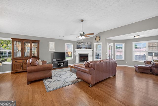 1237 Laurelwood Lane, Lawrenceville, GA 30045