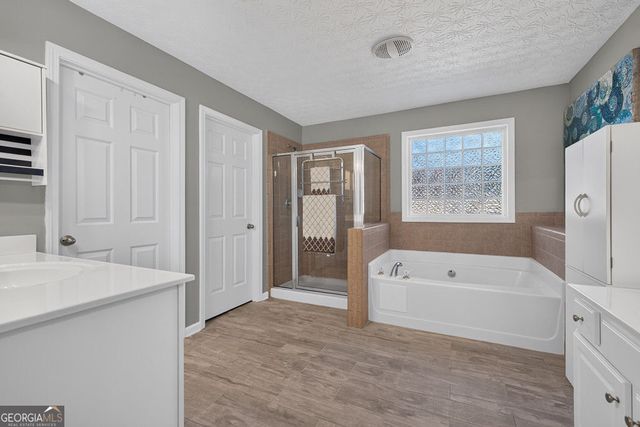 1237 Laurelwood Lane, Lawrenceville, GA 30045